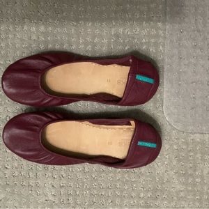 Tiek’s Maroon ballet flats